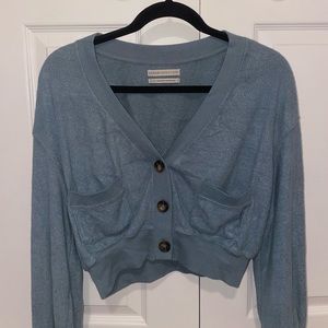 urban outfitters cropped sweater